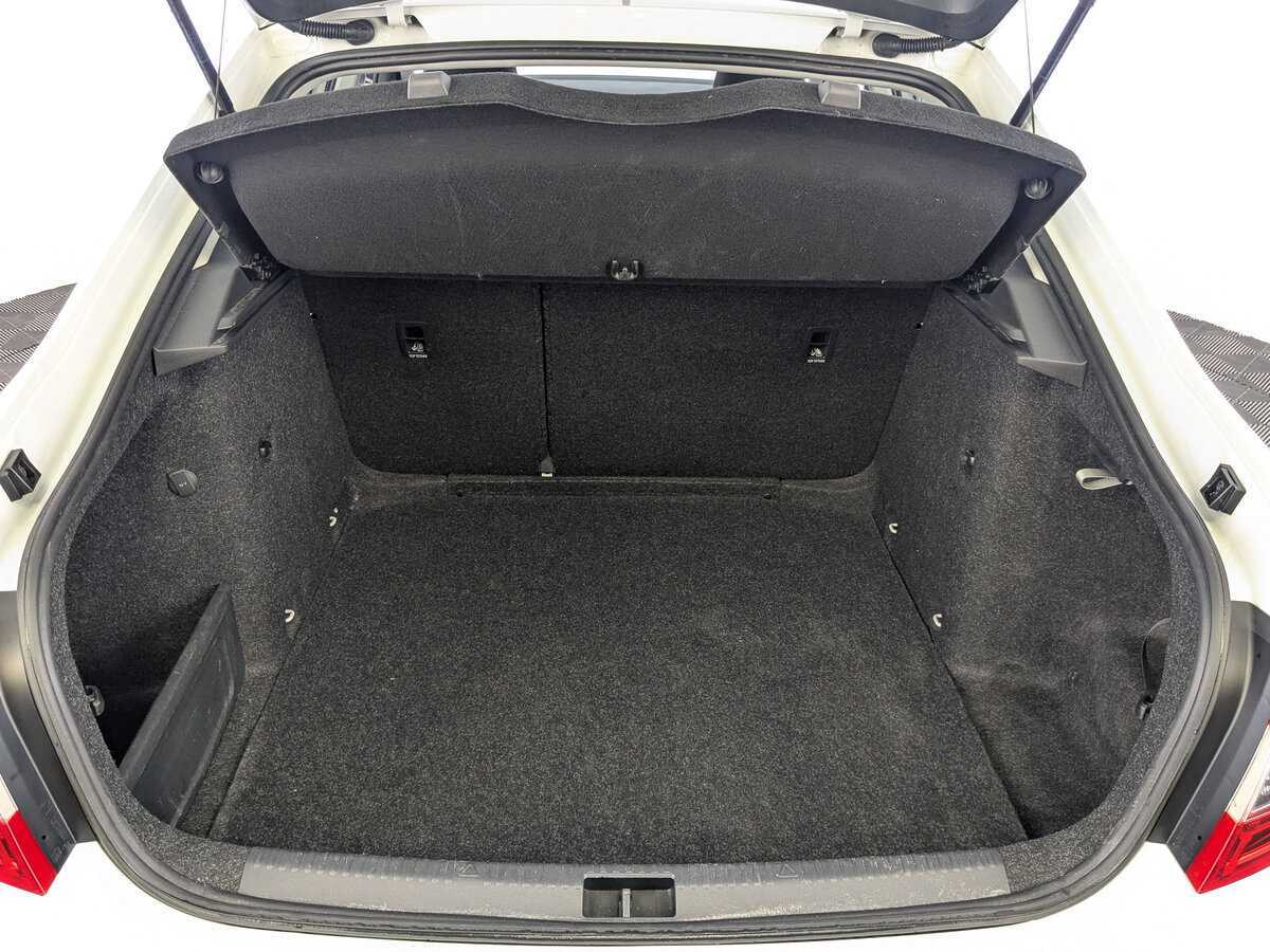 Skoda Octavia с пробегом — 2020 год. Фото: #9