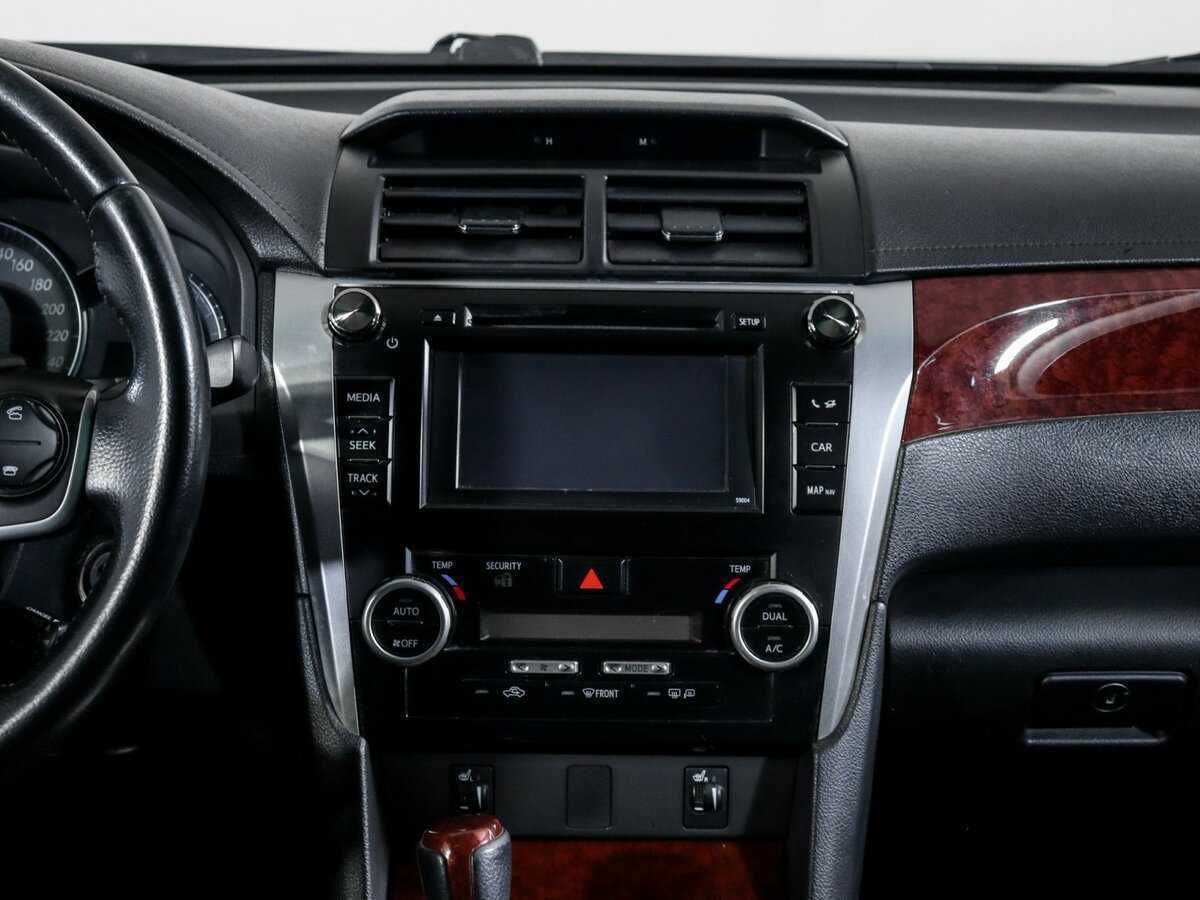 Toyota Camry с пробегом — 2013 год. Фото: #11