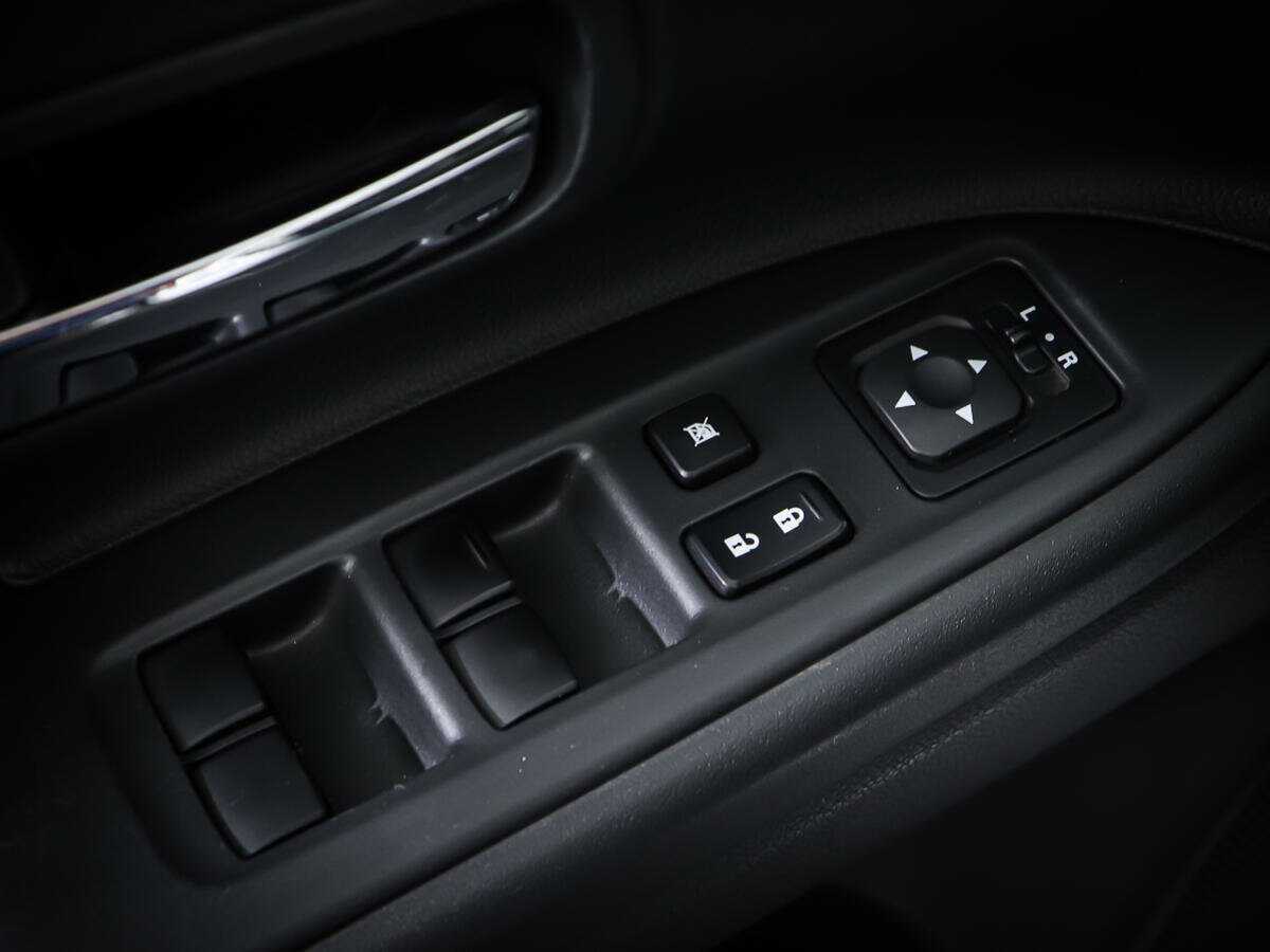 Mitsubishi Outlander с пробегом — 2013 год. Фото: #14