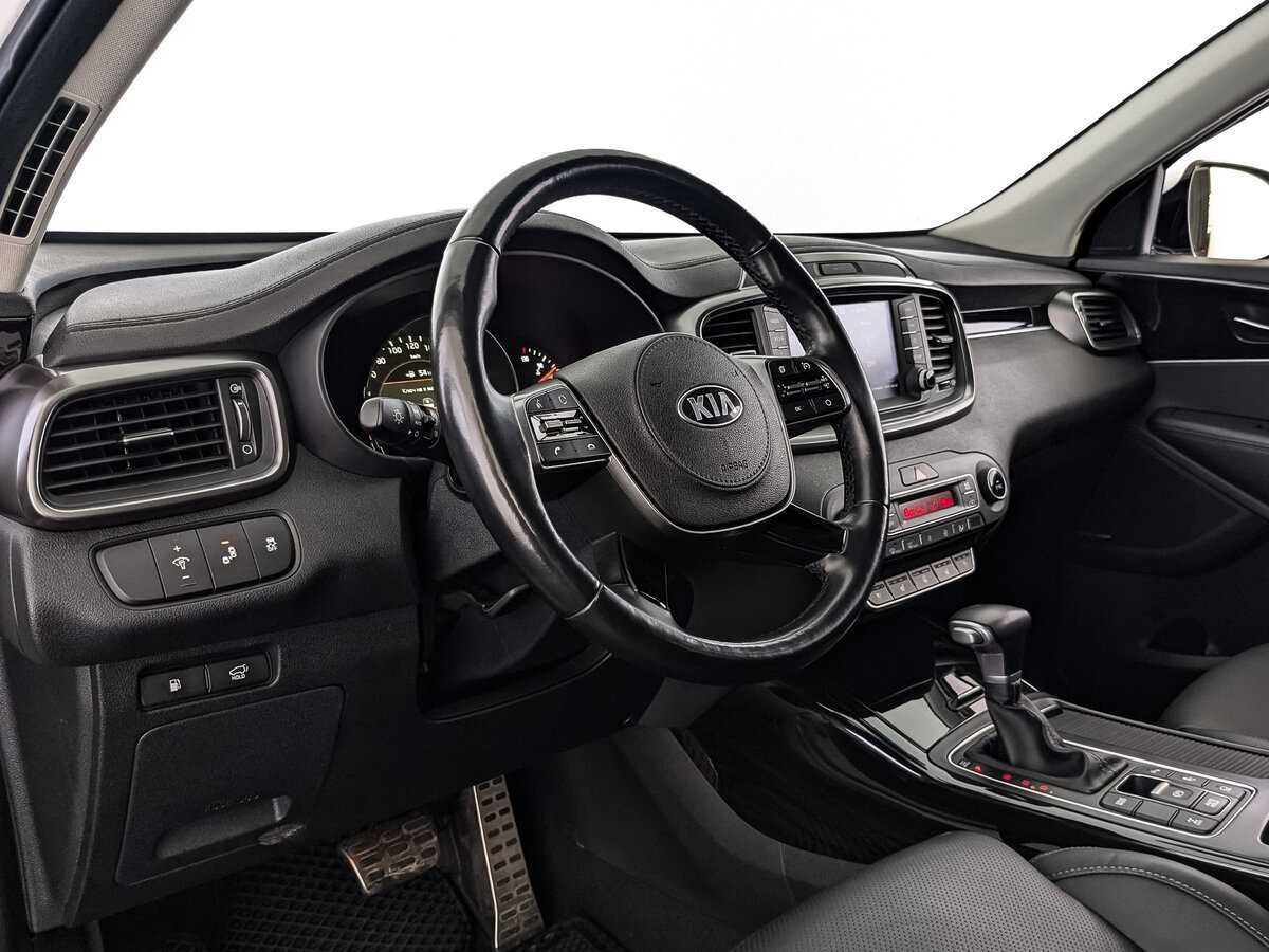 Kia Sorento с пробегом — 2019 год. Фото: #10