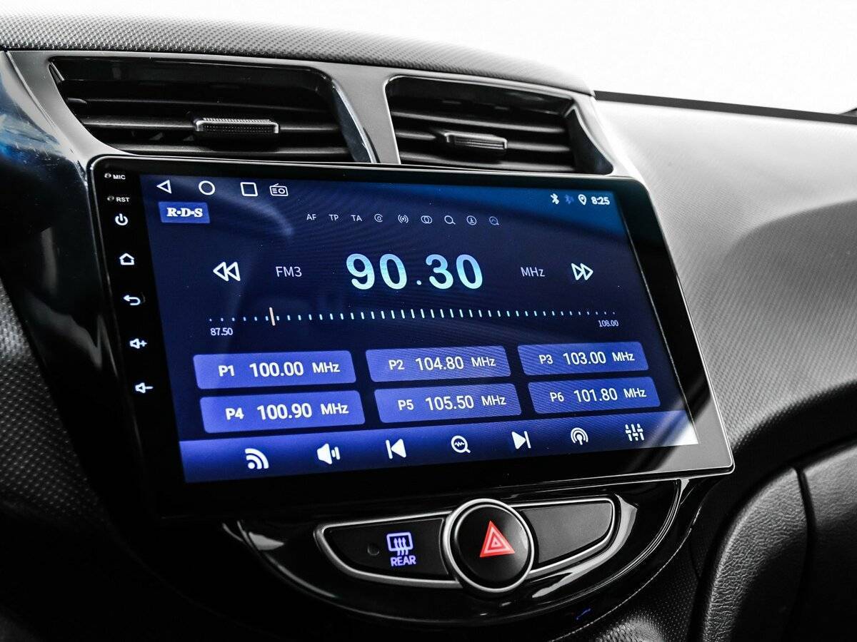 Hyundai Solaris с пробегом — 2012 год. Фото: #14