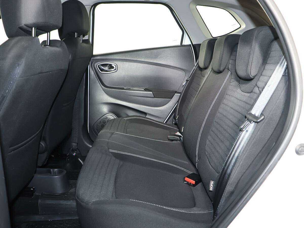 Renault Kaptur с пробегом — 2017 год. Фото: #9