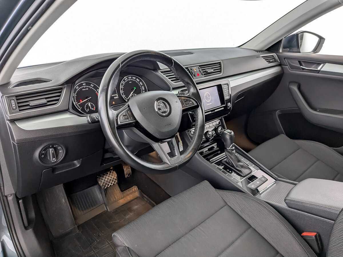 Skoda Superb с пробегом — 2018 год. Фото: #13