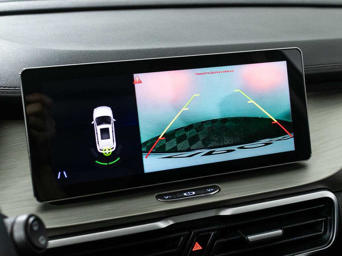 Geely Coolray с пробегом — 2022 год. Фото: #15