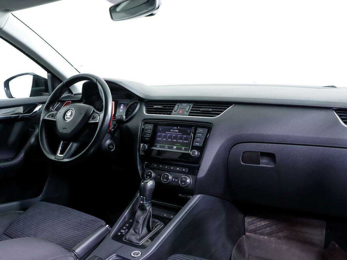 Skoda Octavia с пробегом — 2016 год. Фото: #6