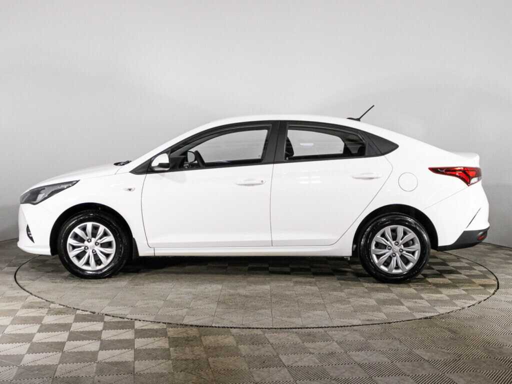 Hyundai Solaris с пробегом — 2021 год. Фото: #7
