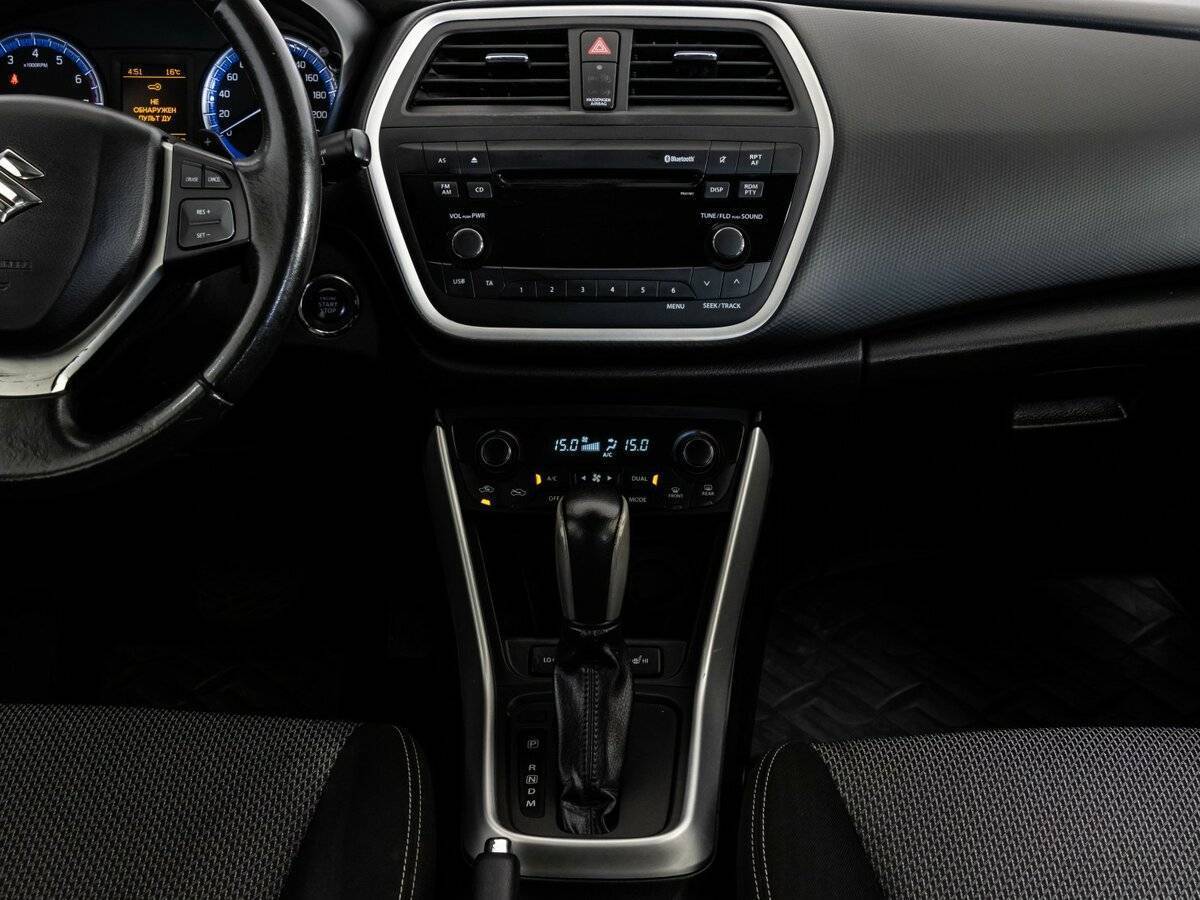 Suzuki SX4 с пробегом — 2014 год. Фото: #11