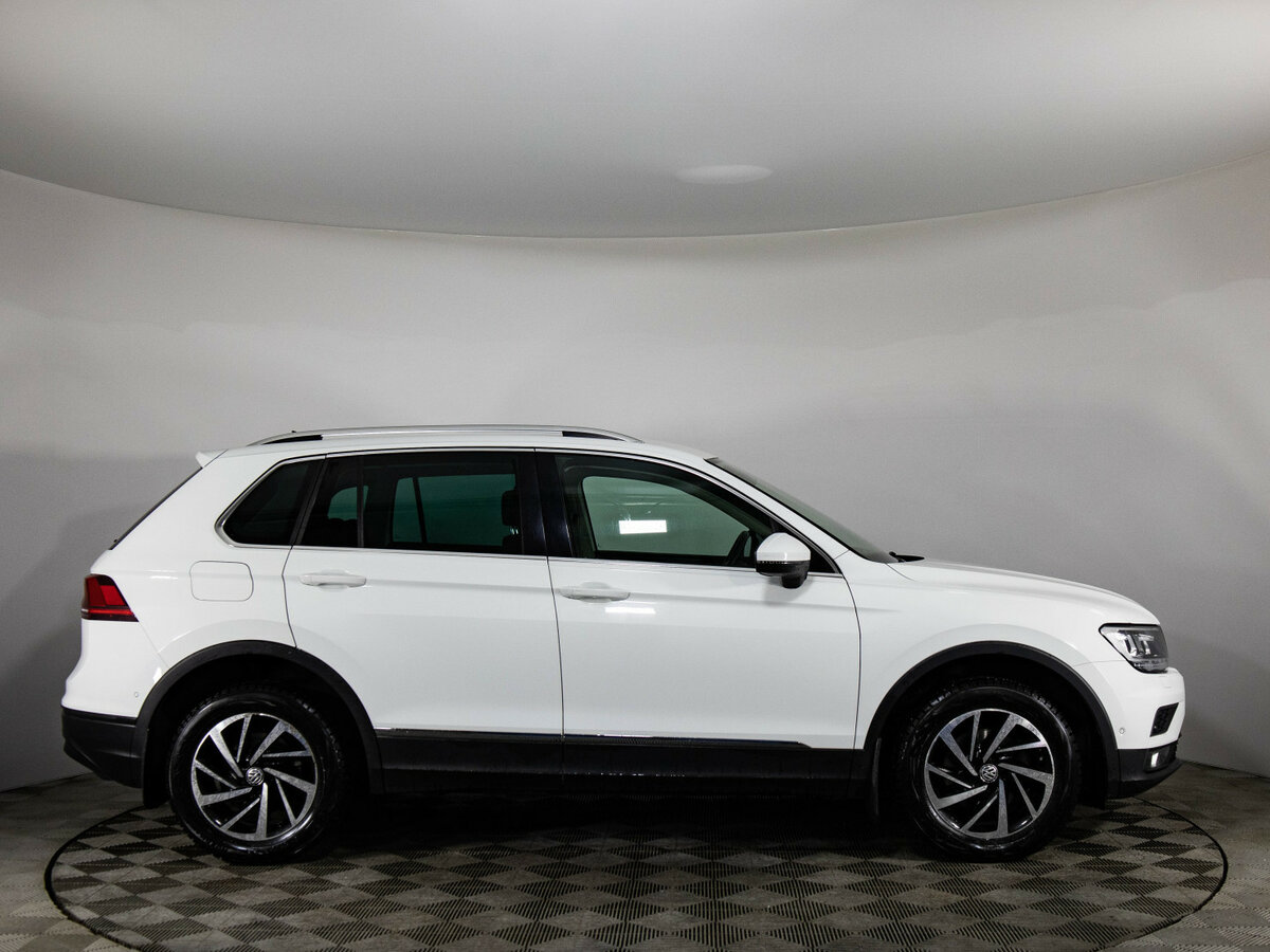 Volkswagen Tiguan с пробегом — 2018 год. Фото: #3