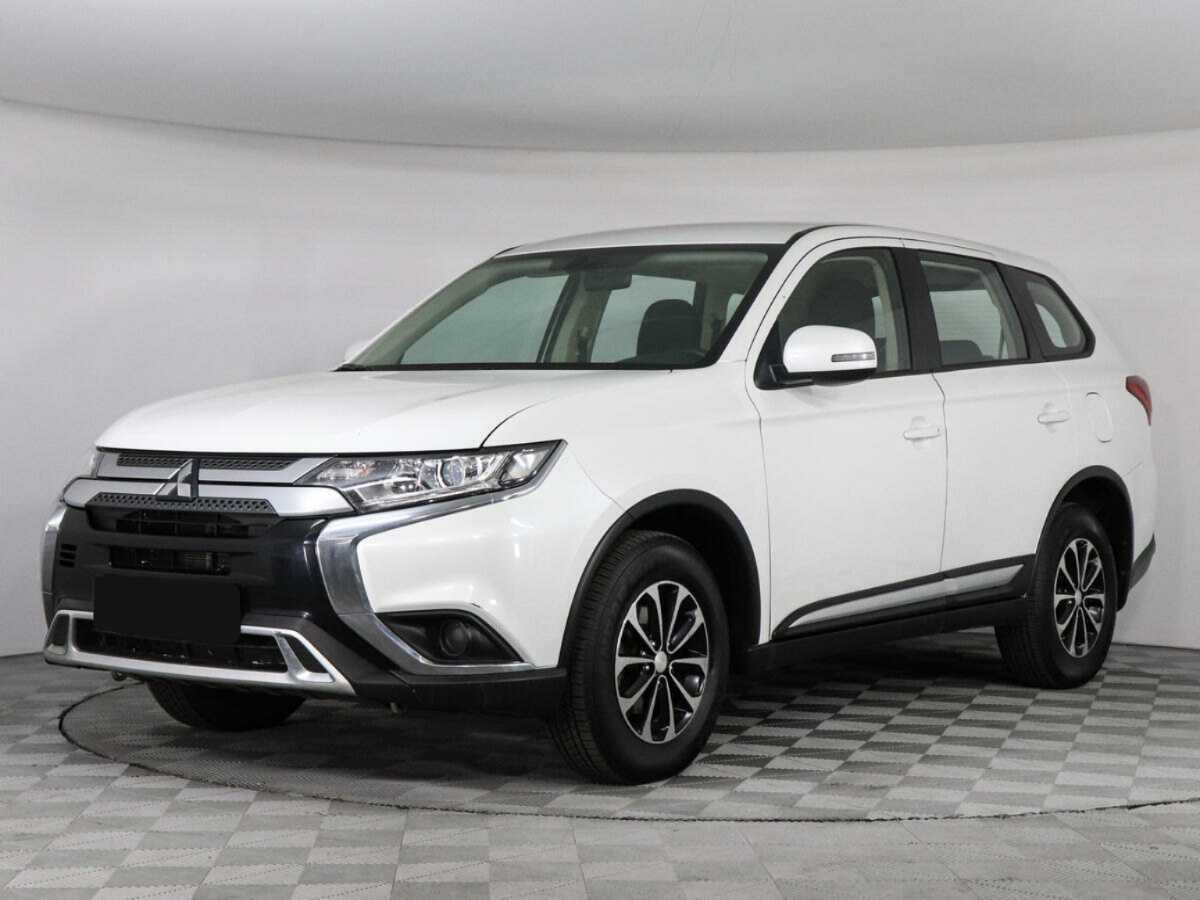 Mitsubishi Outlander с пробегом — 2020 год. Фото: #0