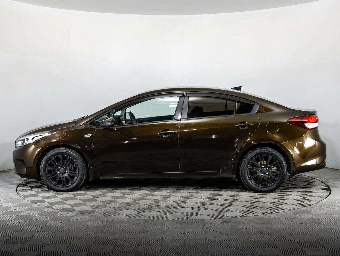 Kia Cerato с пробегом — 2018 год. Фото: #6