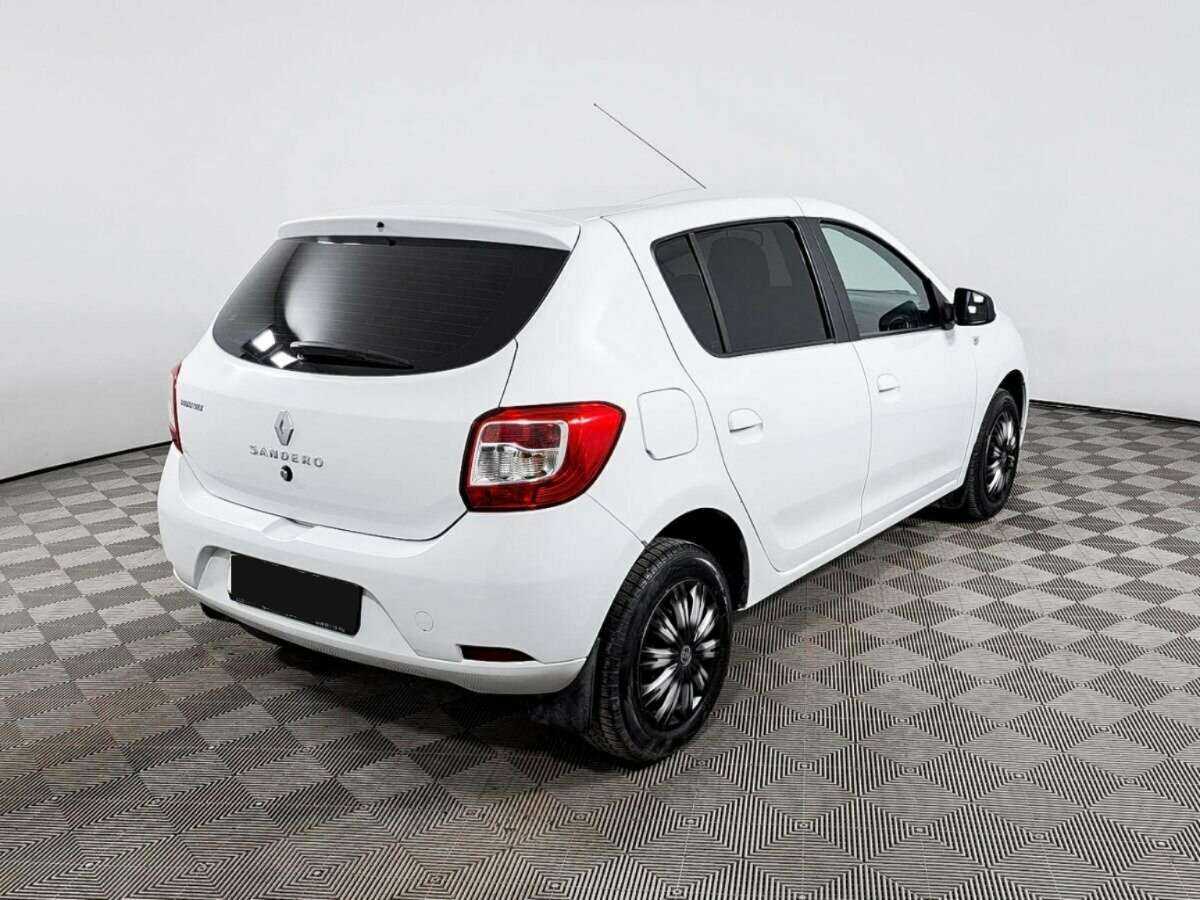 Renault Sandero с пробегом — 2018 год. Фото: #3