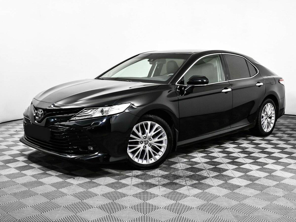 Toyota Camry с пробегом — 2019 год. Фото: #0