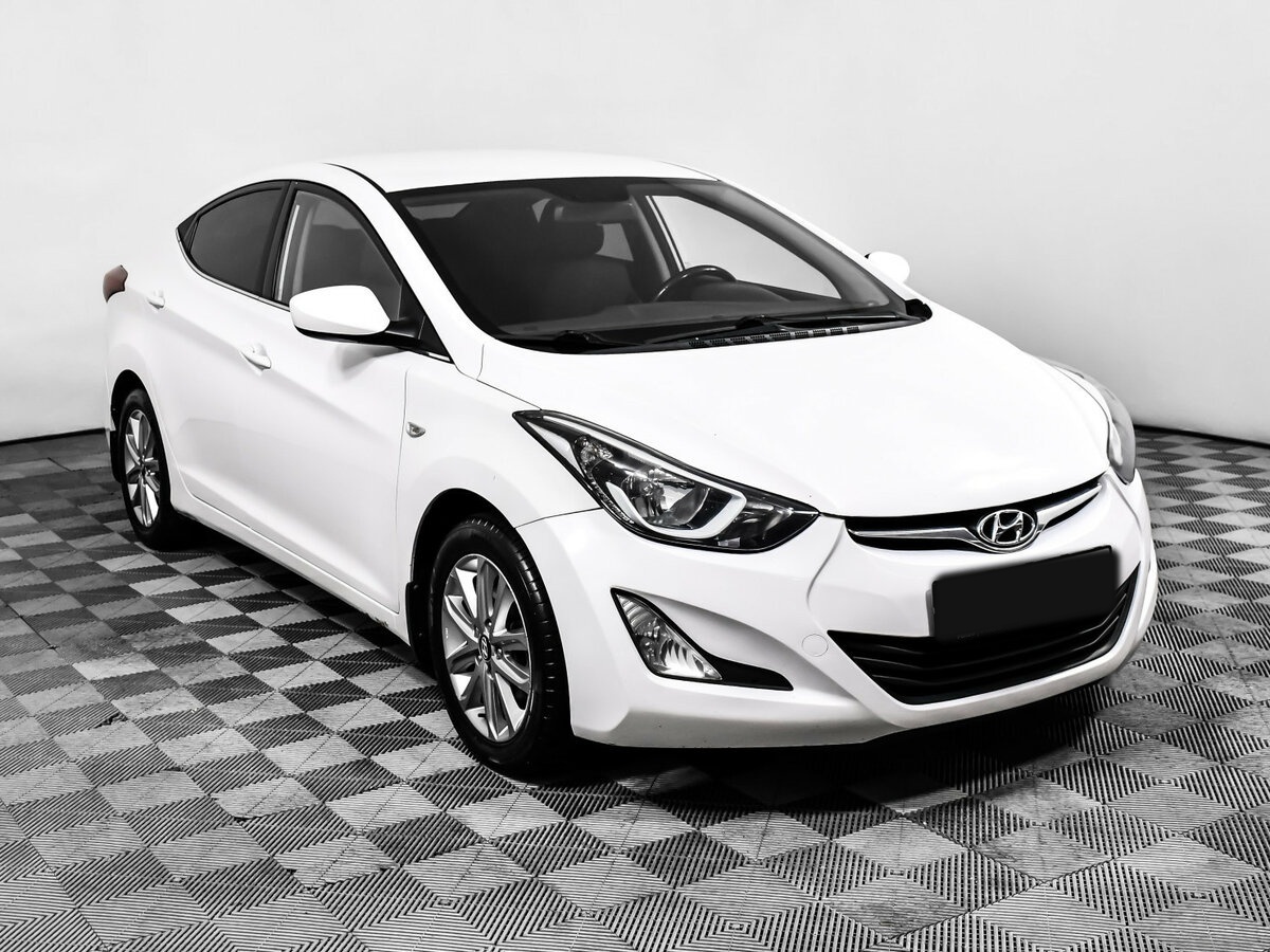 Hyundai Elantra с пробегом — 2014 год. Фото: #2