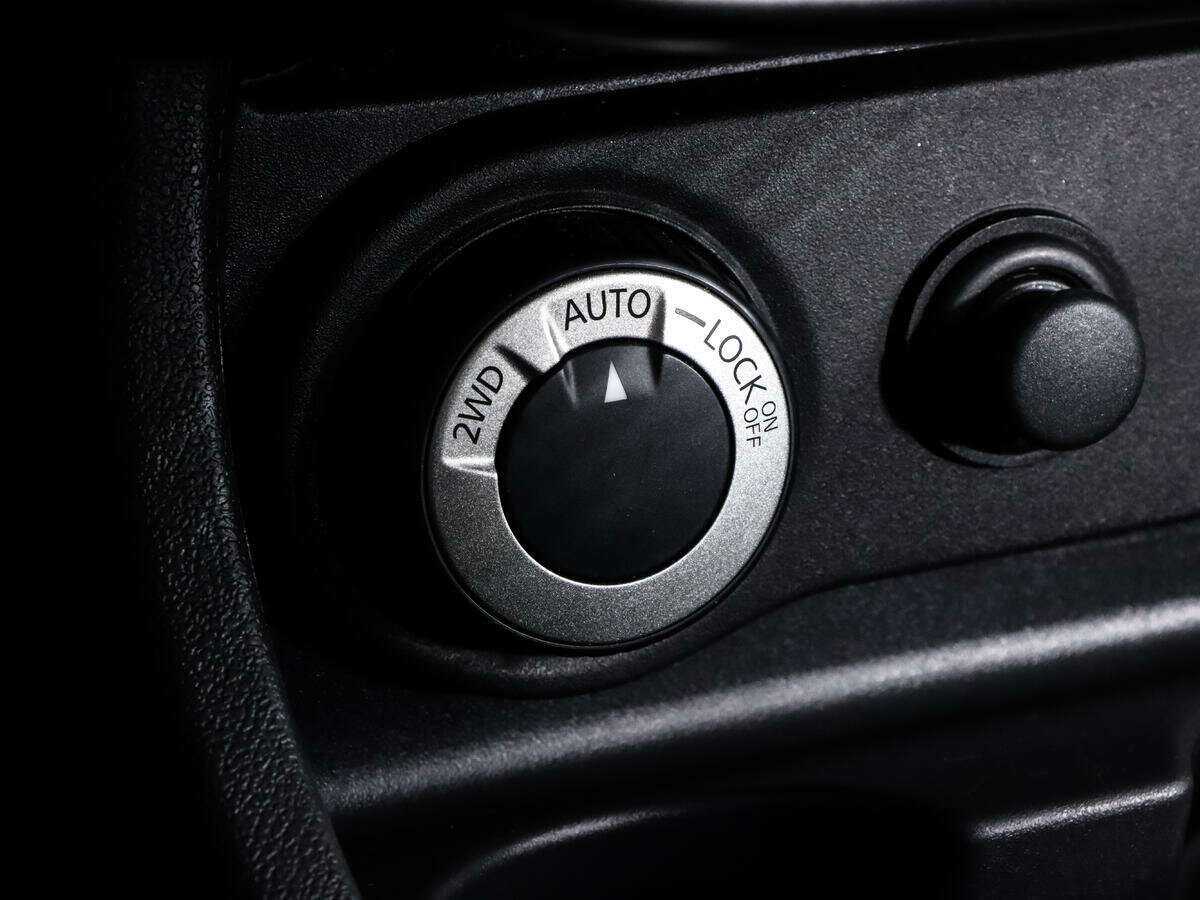 Renault Duster с пробегом — 2013 год. Фото: #13