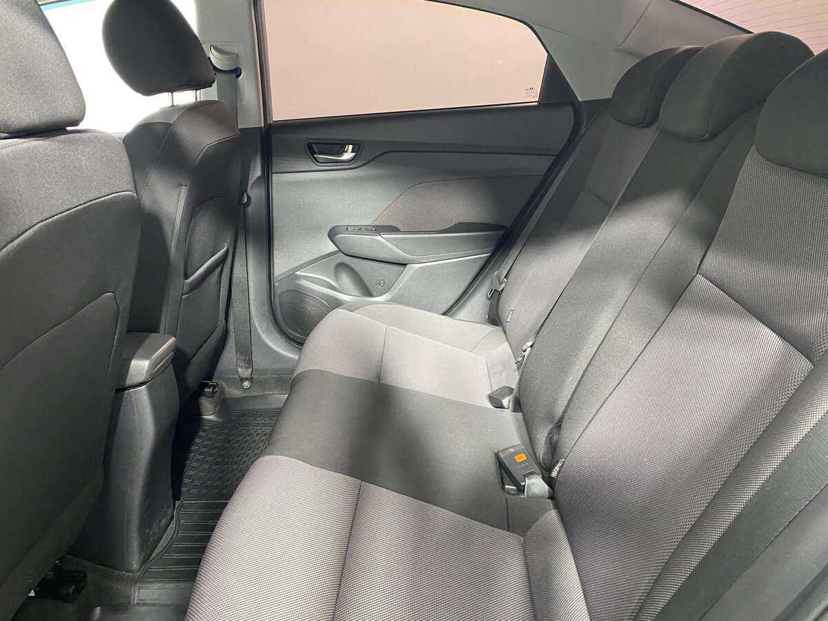 Hyundai Solaris с пробегом — 2019 год. Фото: #8