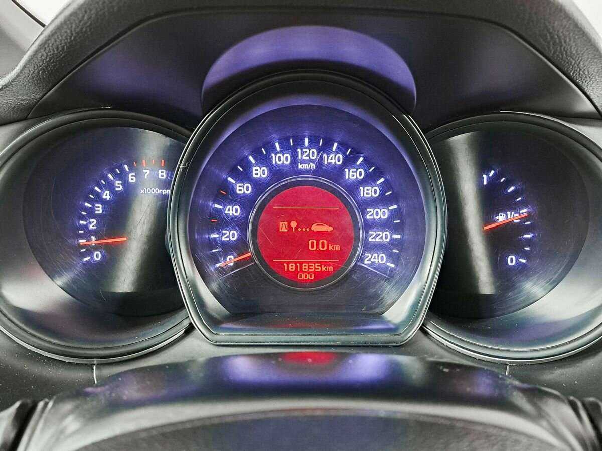 Kia Ceed с пробегом — 2014 год. Фото: #10