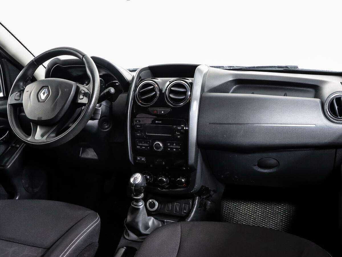 Renault Duster с пробегом — 2017 год. Фото: #8