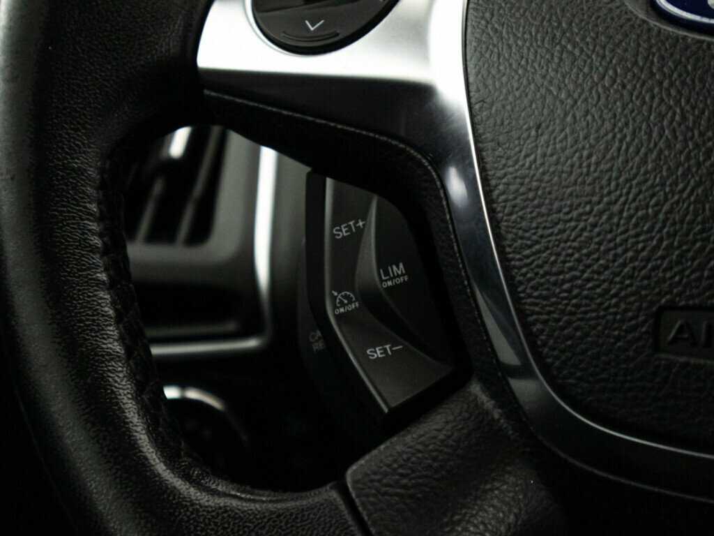 Ford Focus с пробегом — 2012 год. Фото: #16