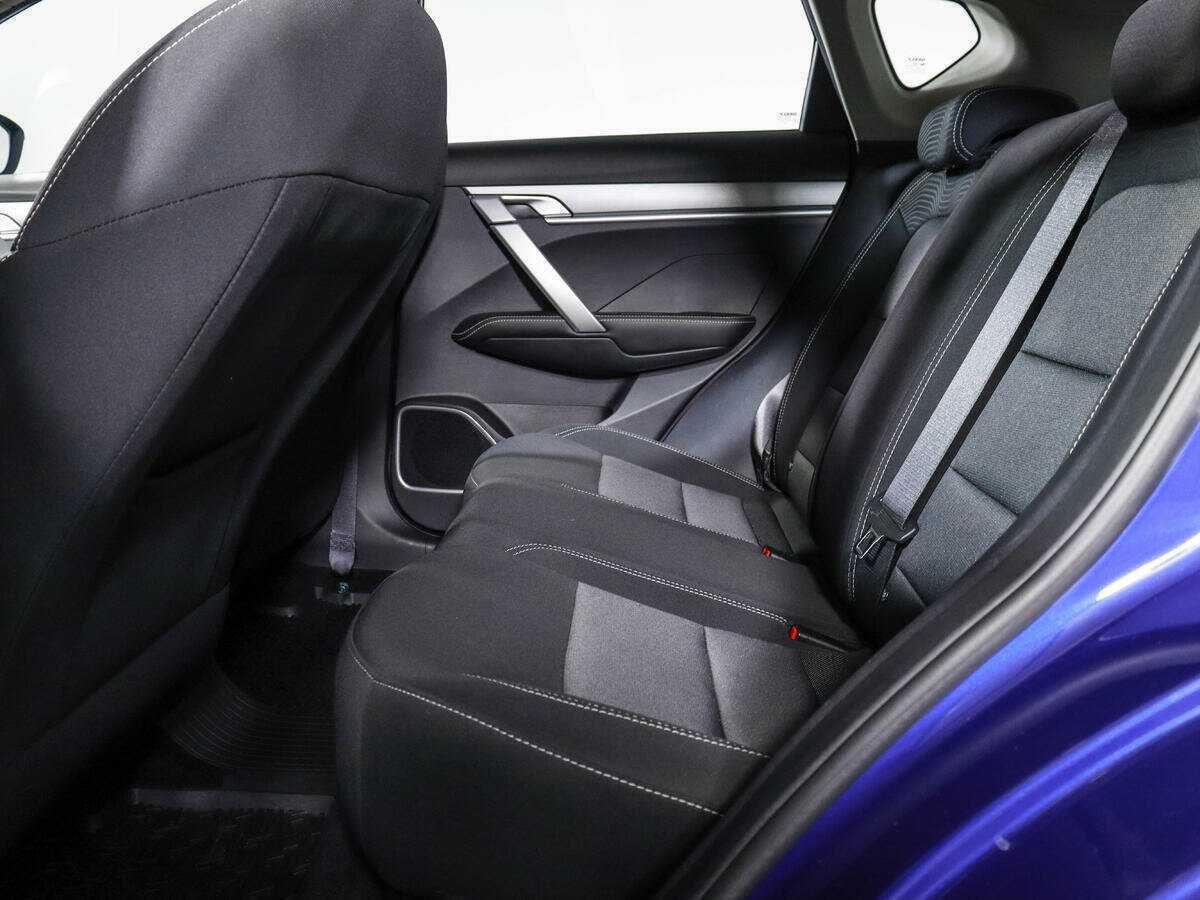 Geely Coolray с пробегом — 2021 год. Фото: #9