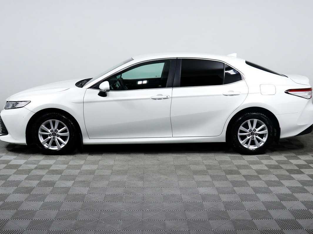 Toyota Camry с пробегом — 2019 год. Фото: #7