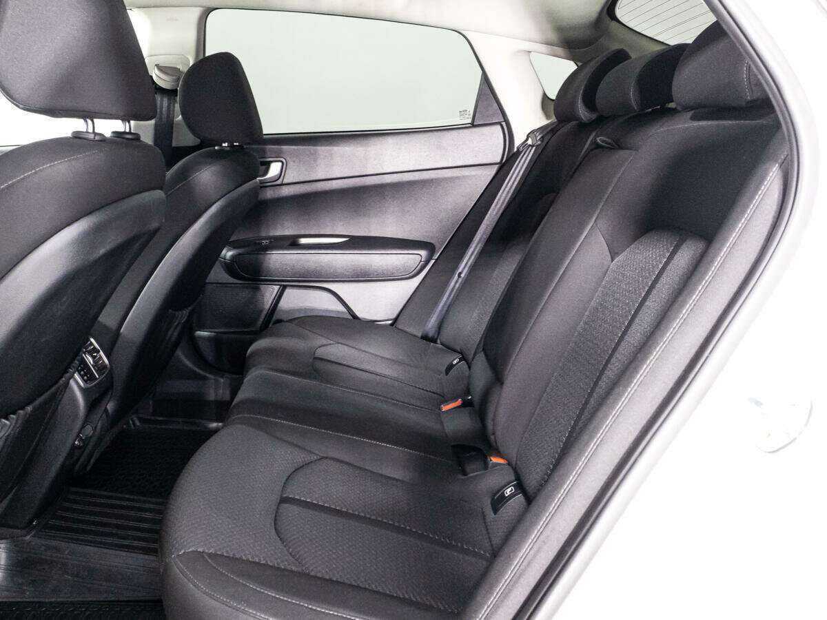 Kia Optima с пробегом — 2018 год. Фото: #9