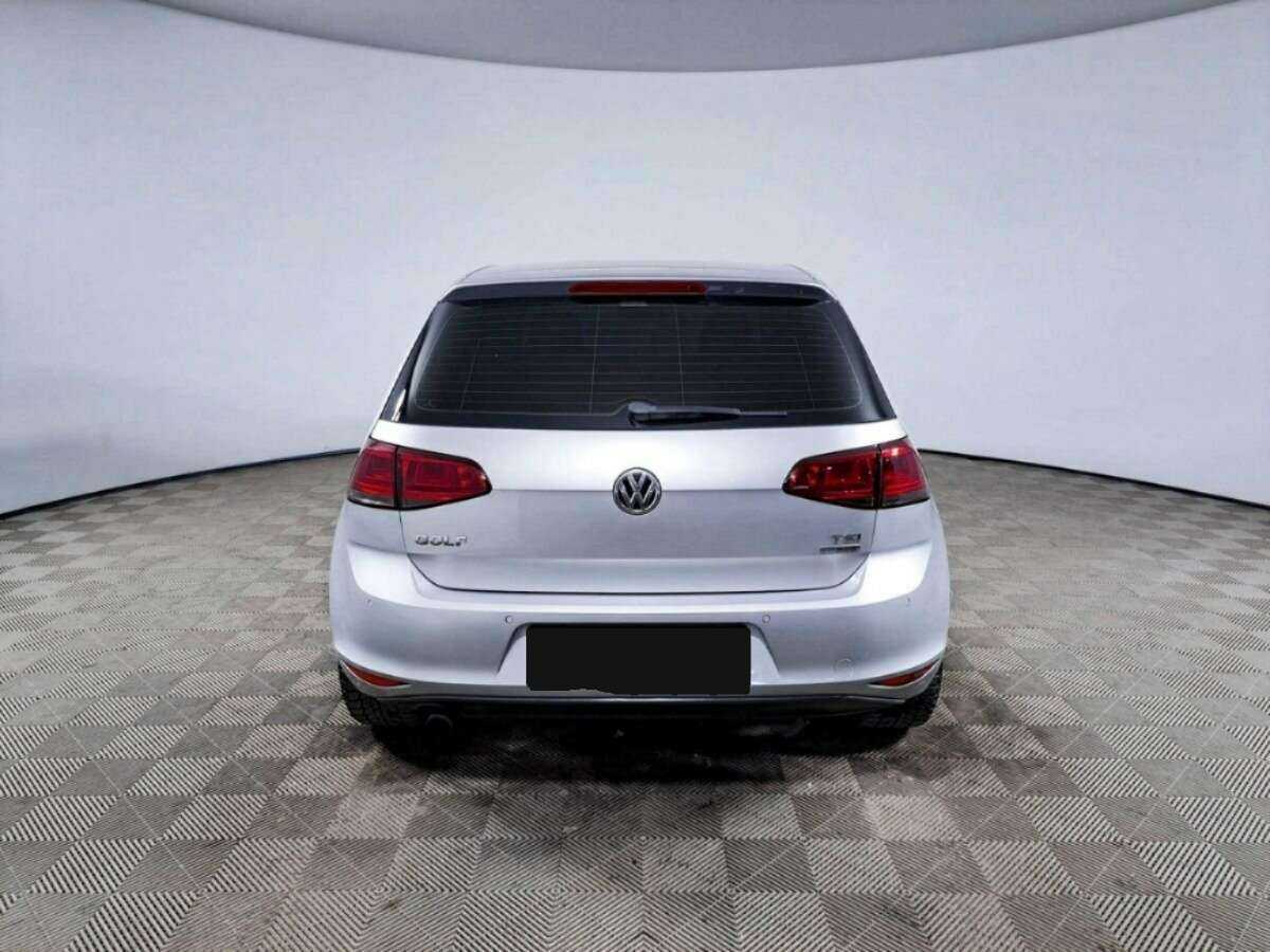 Volkswagen Golf с пробегом — 2013 год. Фото: #5