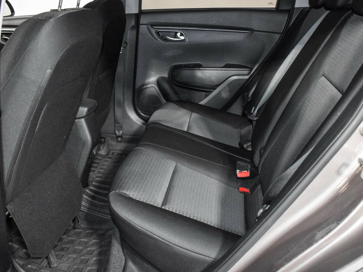 Kia Rio с пробегом — 2020 год. Фото: #9