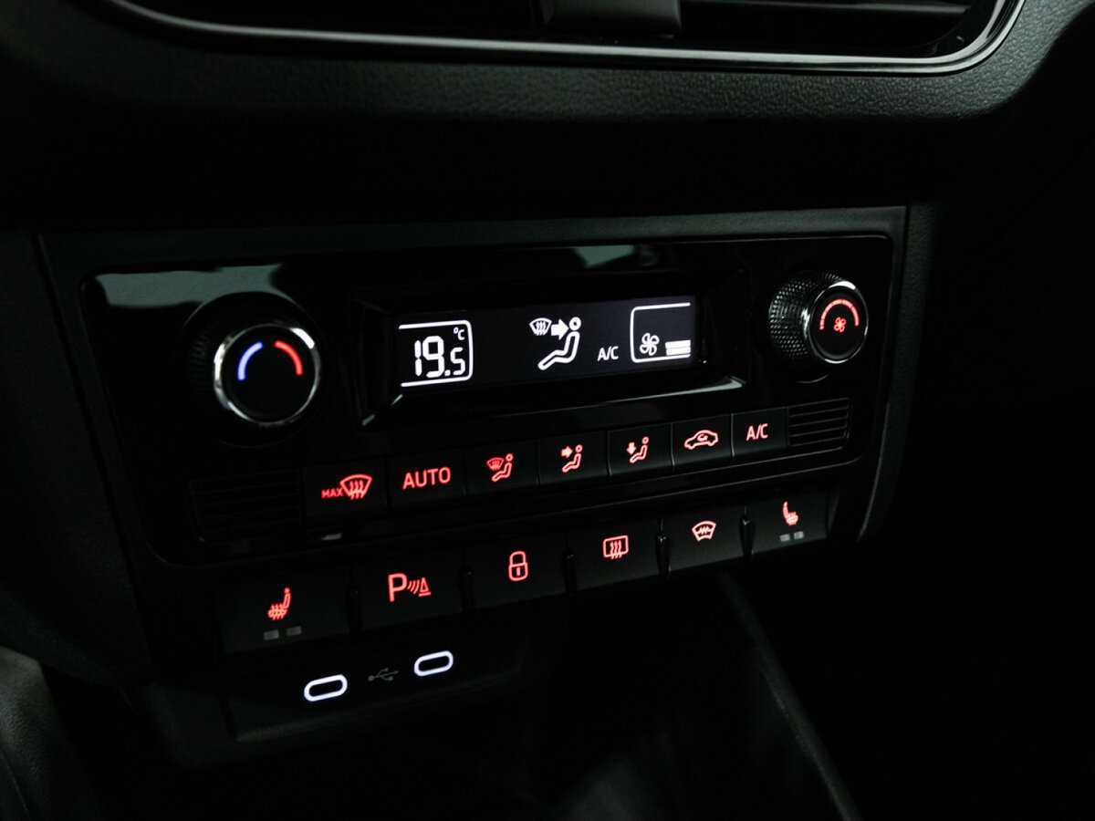 Volkswagen Polo с пробегом — 2021 год. Фото: #15