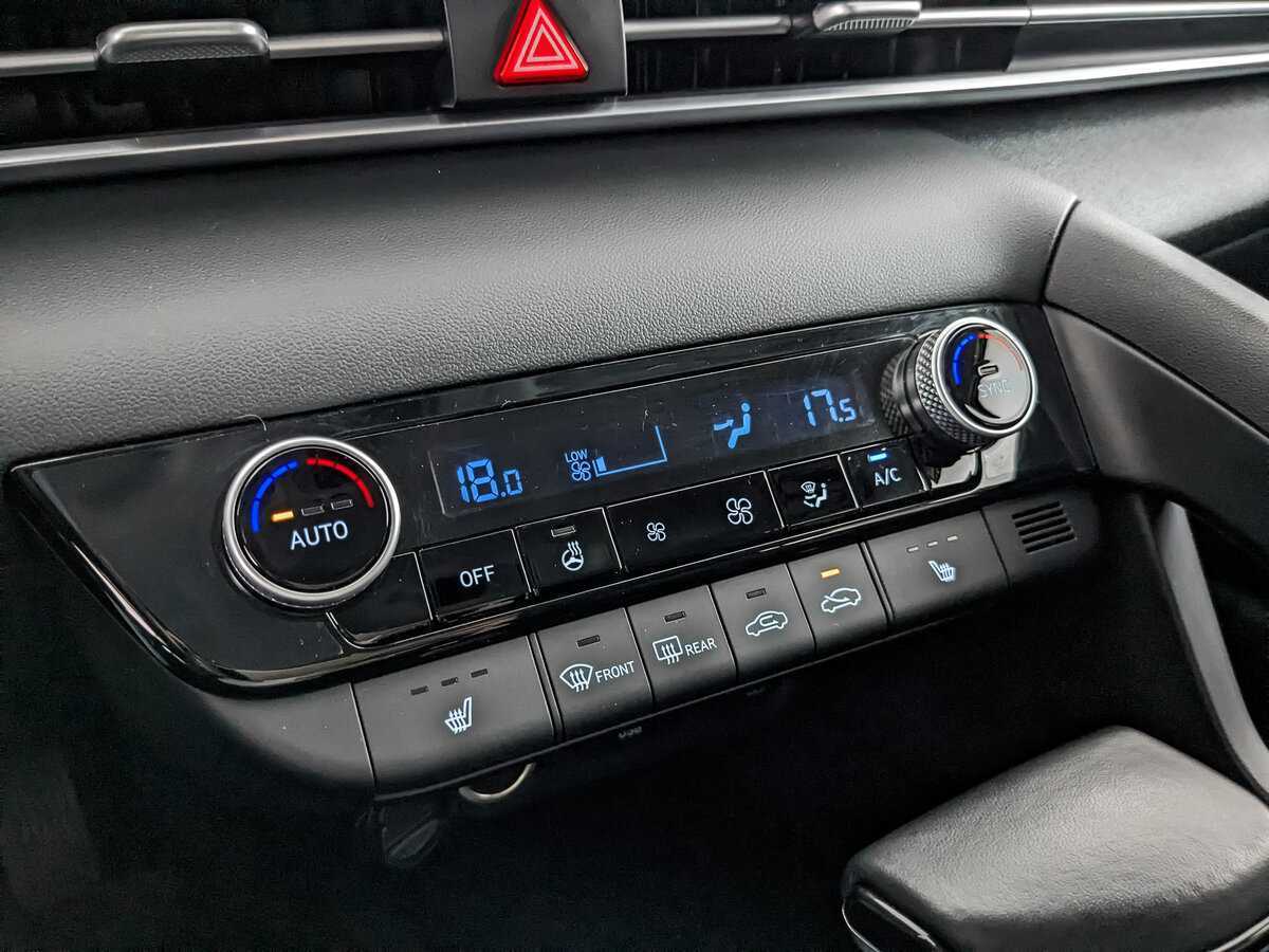 Hyundai Elantra с пробегом — 2021 год. Фото: #16