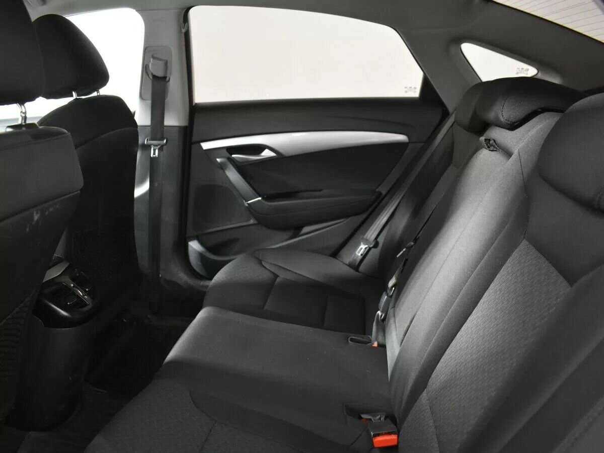 Hyundai i40 с пробегом — 2014 год. Фото: #7