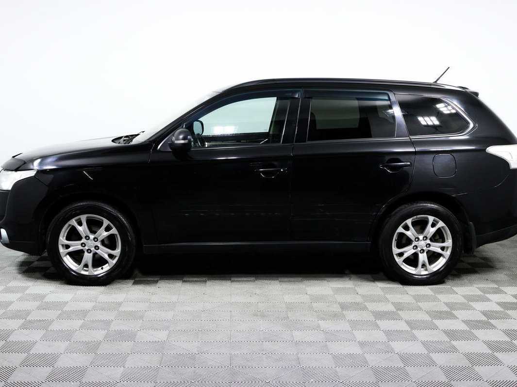 Mitsubishi Outlander с пробегом — 2013 год. Фото: #7