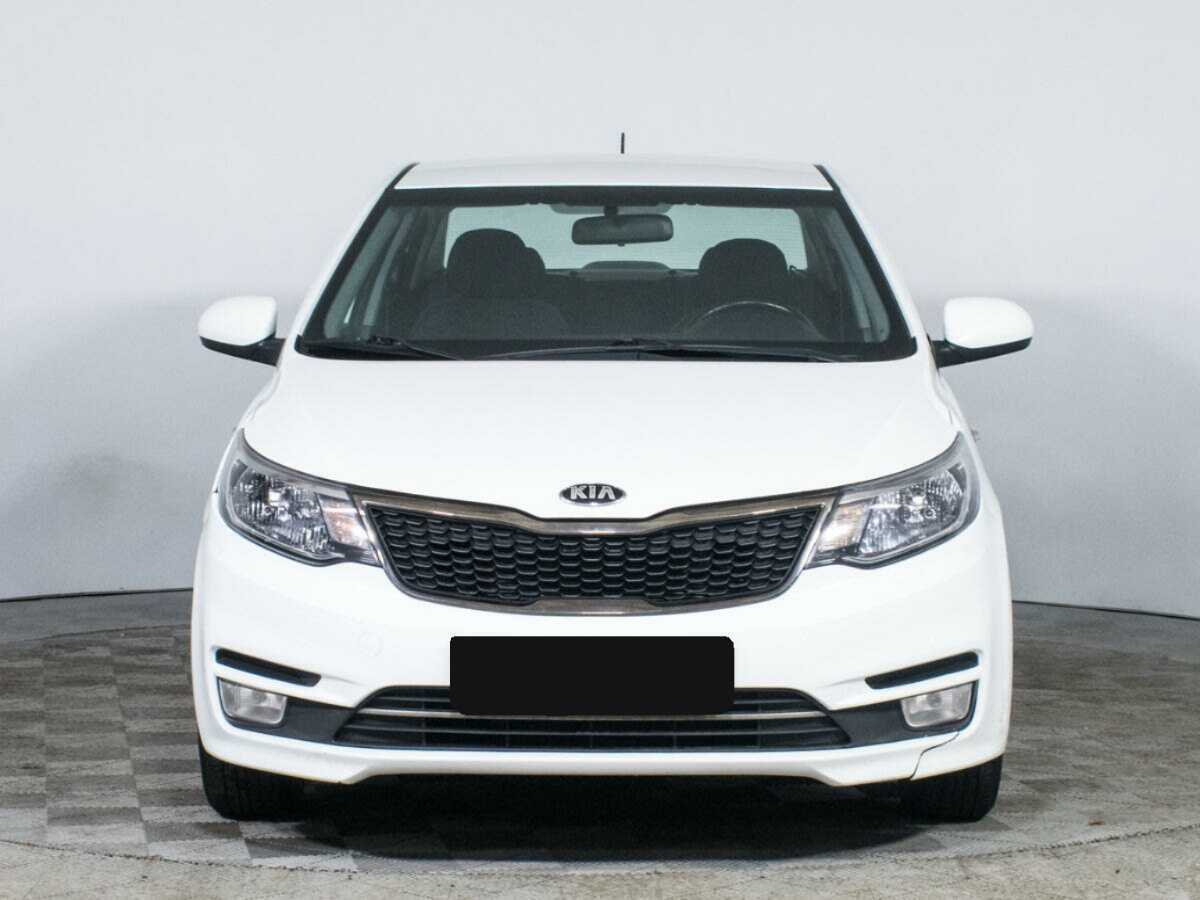 Kia Rio с пробегом — 2015 год. Фото: #1