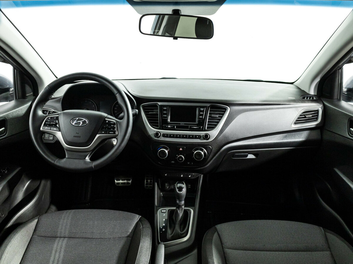 Hyundai Solaris с пробегом — 2017 год. Фото: #12