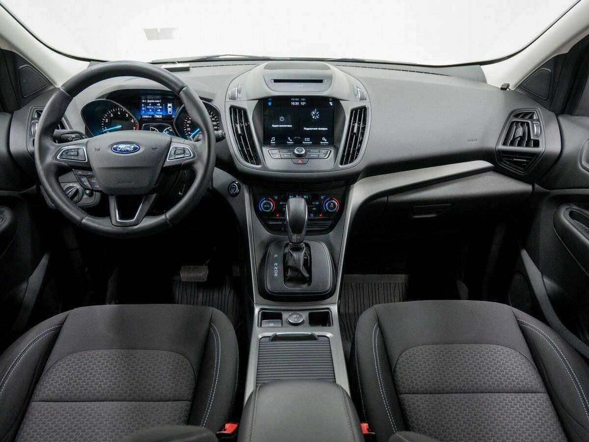 Ford Kuga с пробегом — 2017 год. Фото: #10