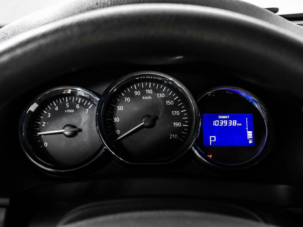 Renault Logan с пробегом — 2018 год. Фото: #9