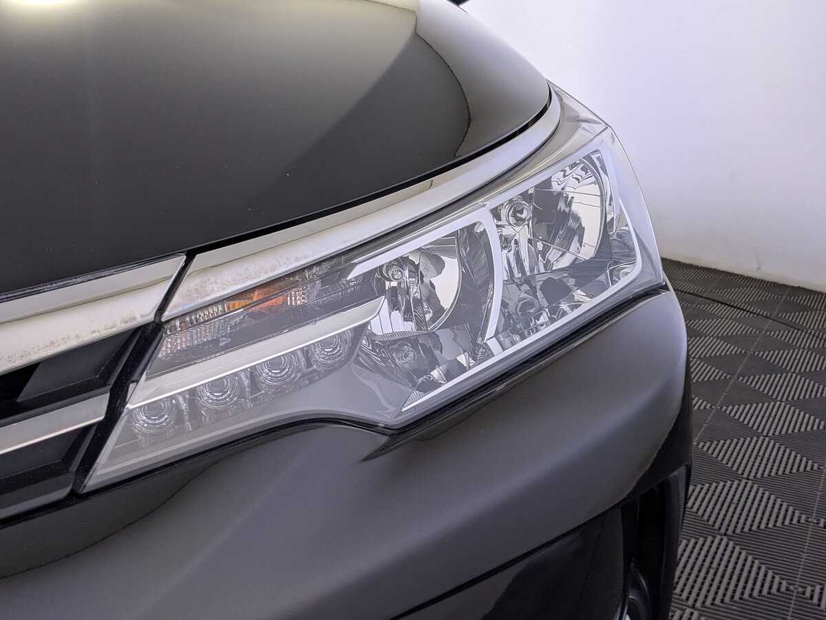 Toyota Corolla с пробегом — 2017 год. Фото: #10