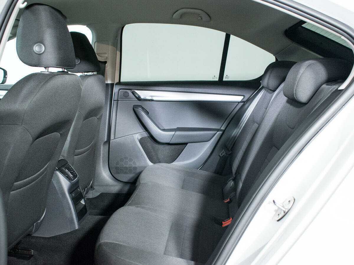 Skoda Octavia с пробегом — 2016 год. Фото: #9