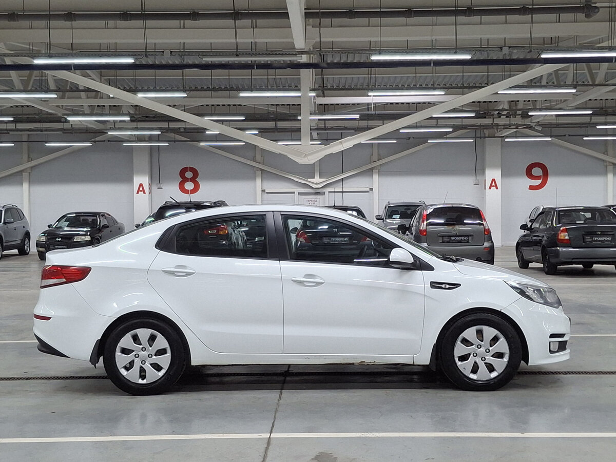 Kia Rio с пробегом — 2015 год. Фото: #3