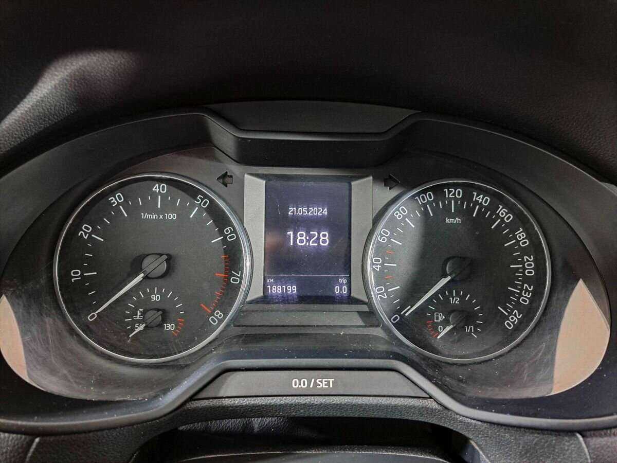 Skoda Octavia с пробегом — 2014 год. Фото: #10