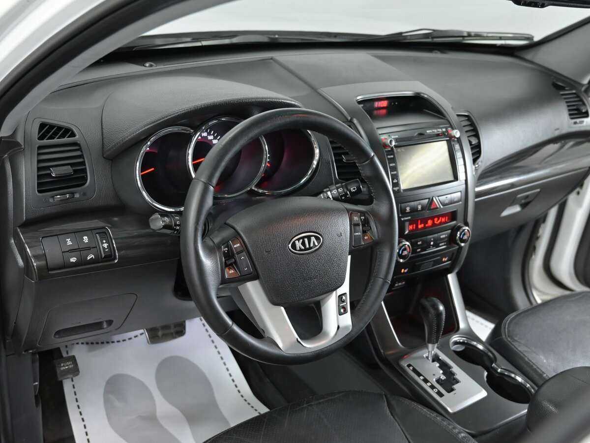 Kia Sorento с пробегом — 2012 год. Фото: #6
