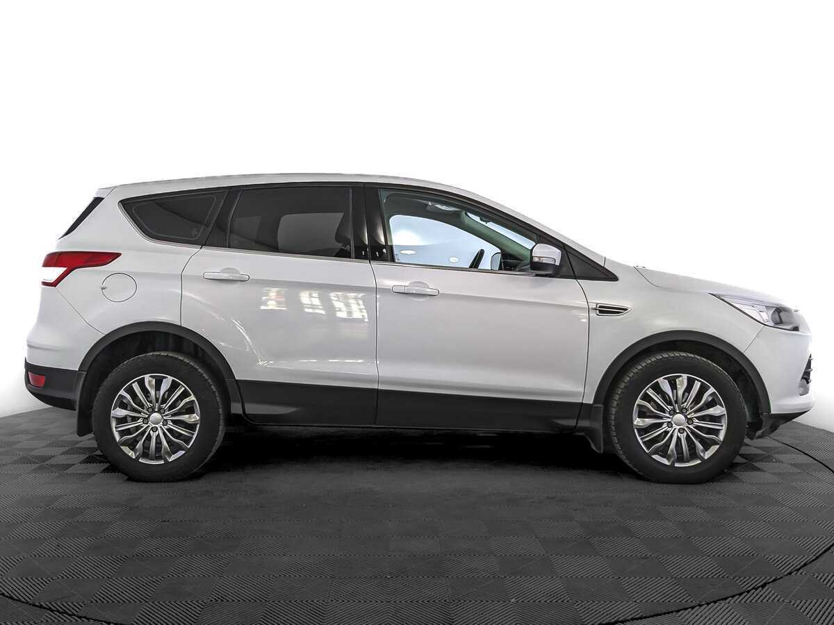 Ford Kuga с пробегом — 2016 год. Фото: #3