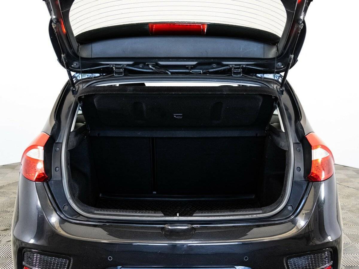 Kia Ceed с пробегом — 2015 год. Фото: #17