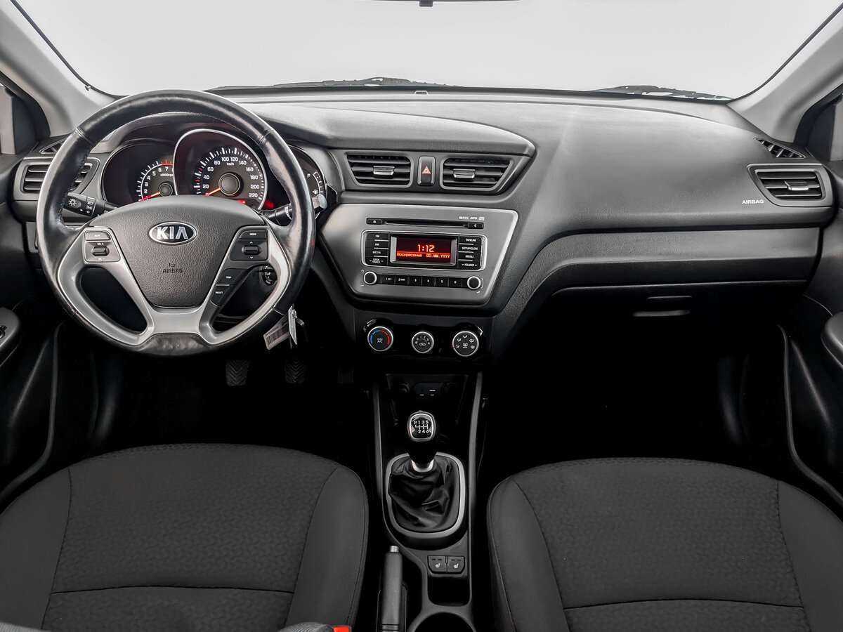 Kia Rio с пробегом — 2016 год. Фото: #11