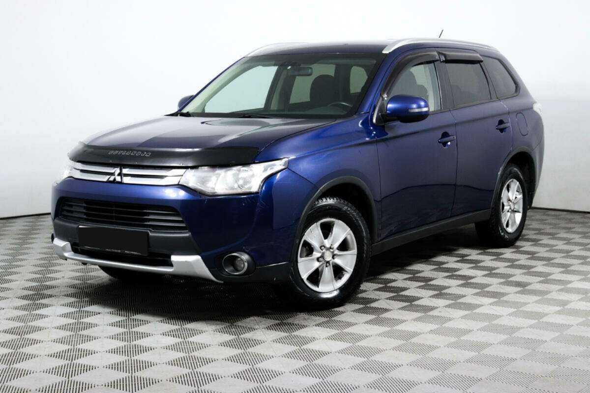 Mitsubishi Outlander с пробегом — 2014 год. Фото: #0