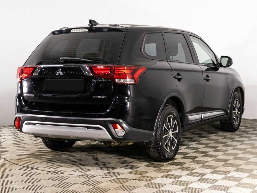 Mitsubishi Outlander с пробегом — 2019 год. Фото: #4