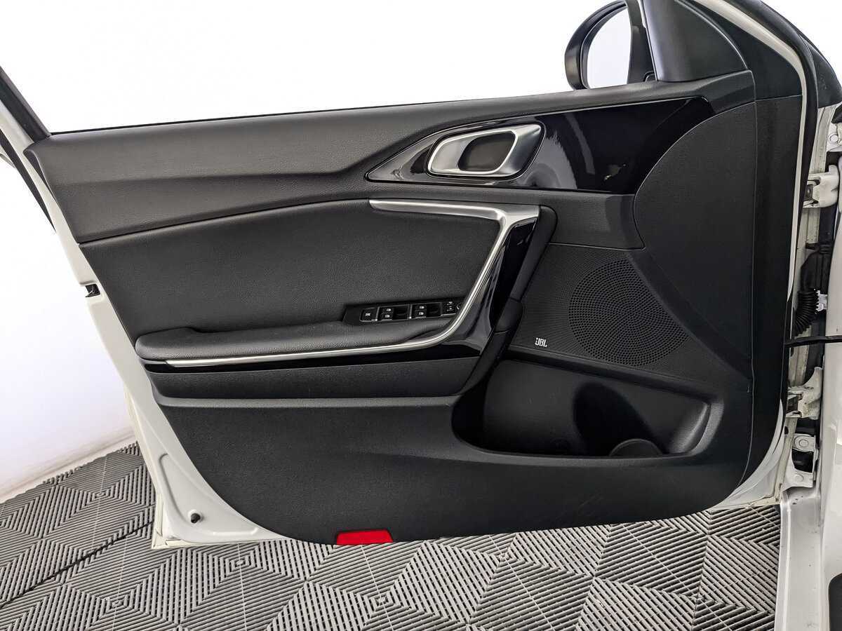 Kia Ceed с пробегом — 2019 год. Фото: #13