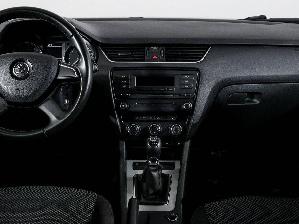 Skoda Octavia с пробегом — 2014 год. Фото: #12