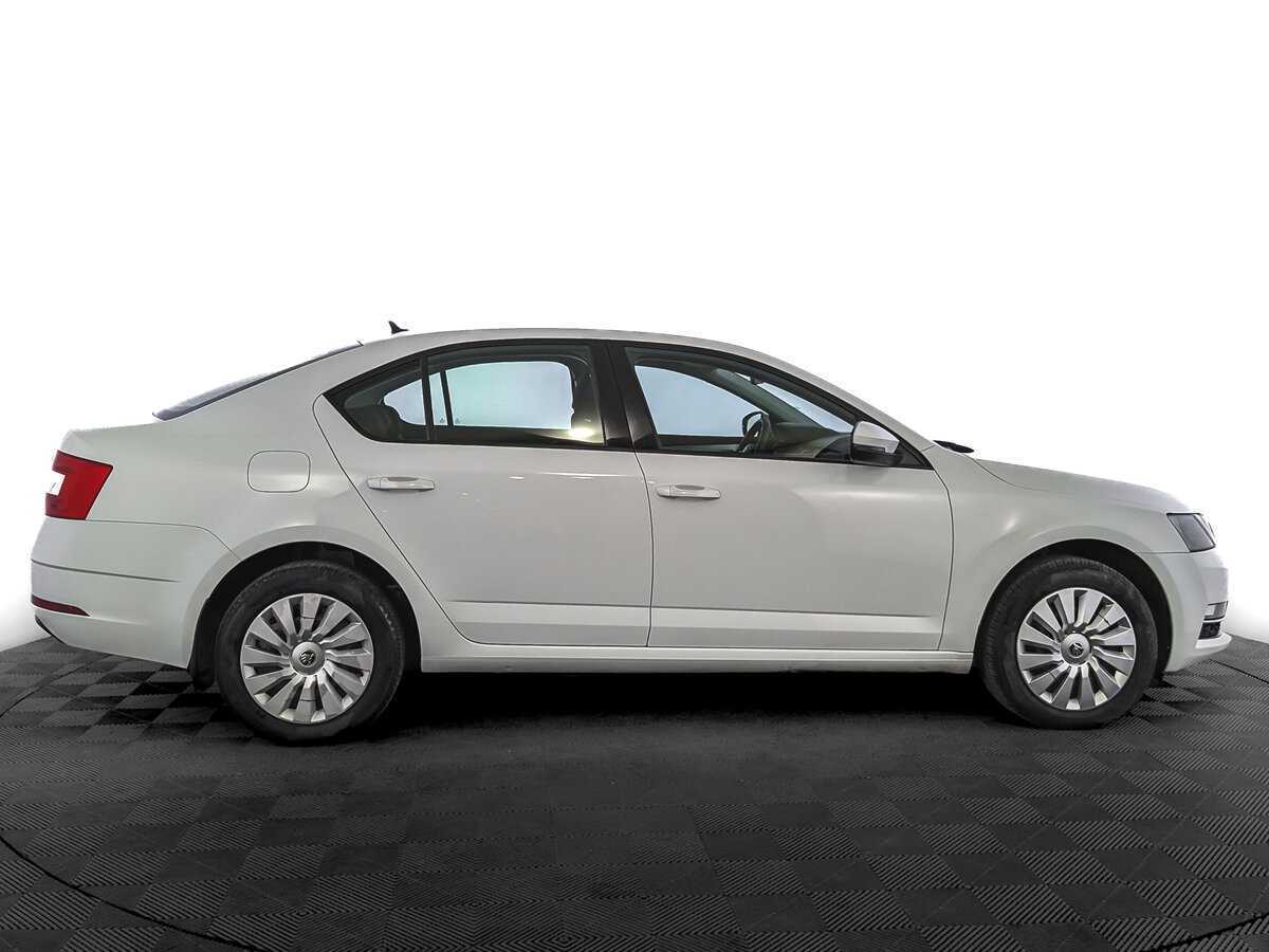 Skoda Octavia с пробегом — 2019 год. Фото: #3