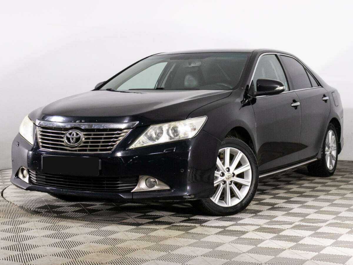Toyota Camry с пробегом — 2012 год. Фото: #0