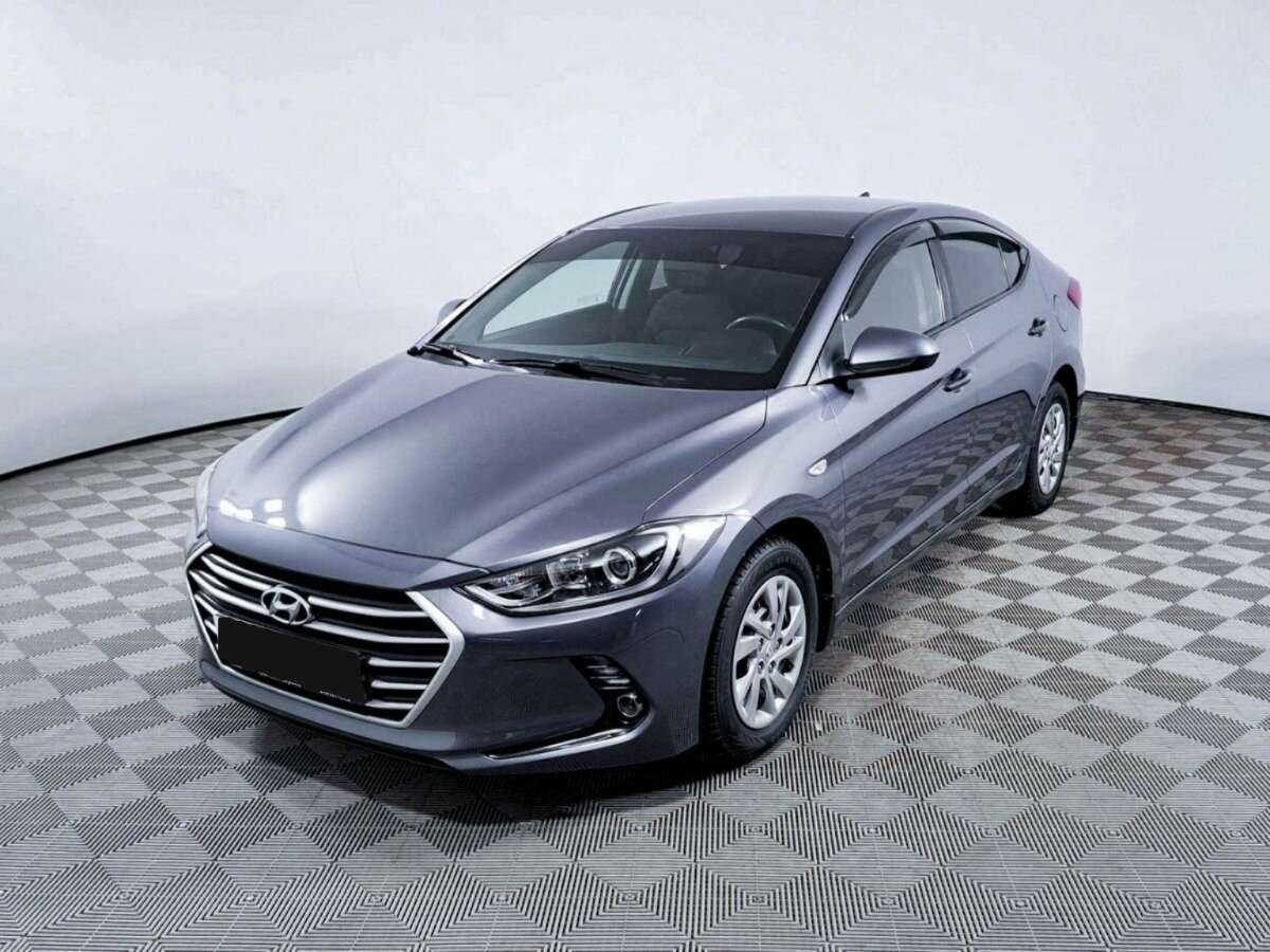 Hyundai Elantra с пробегом — 2018 год. Посмотреть фото